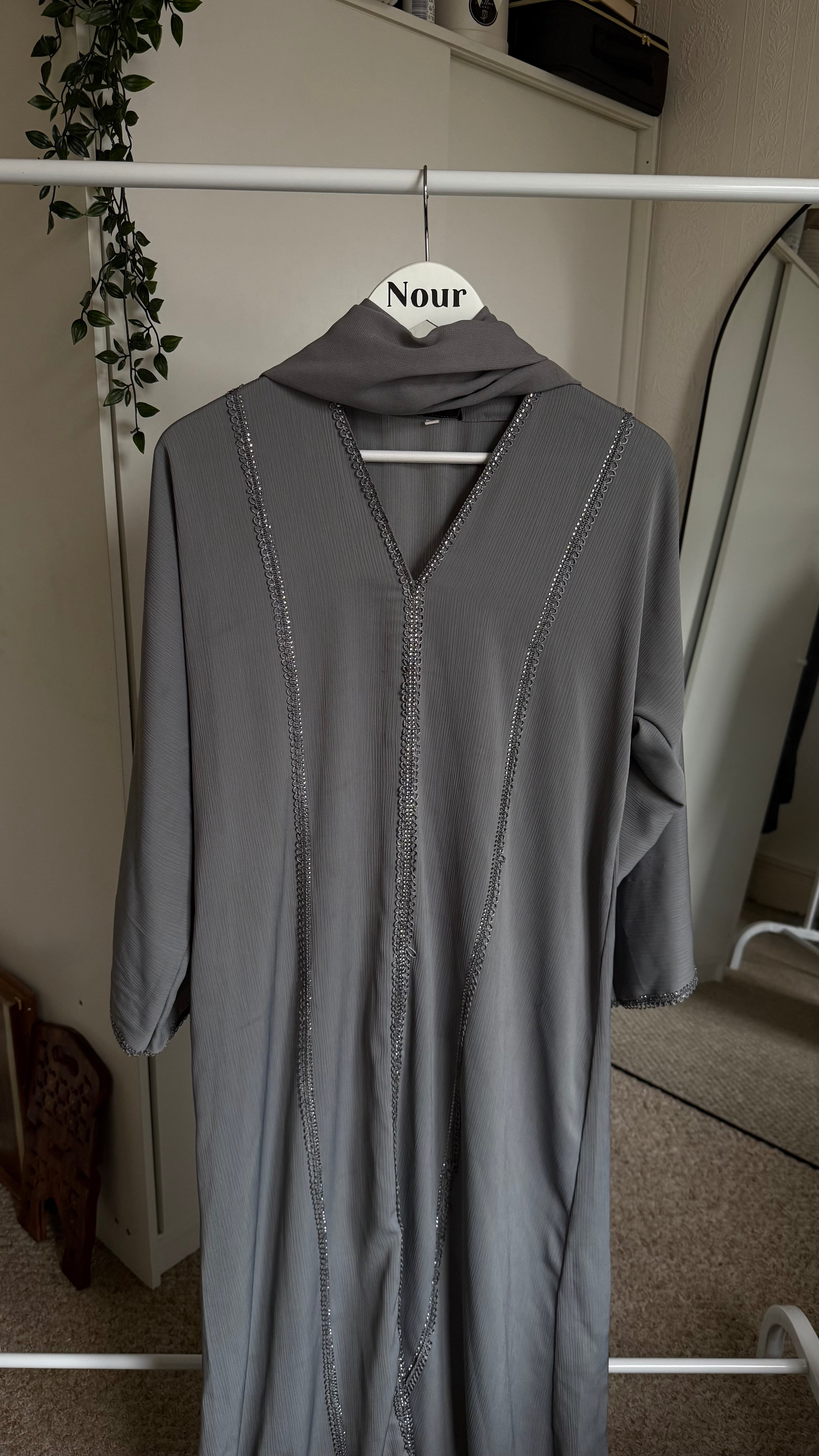 The Layla Abaya